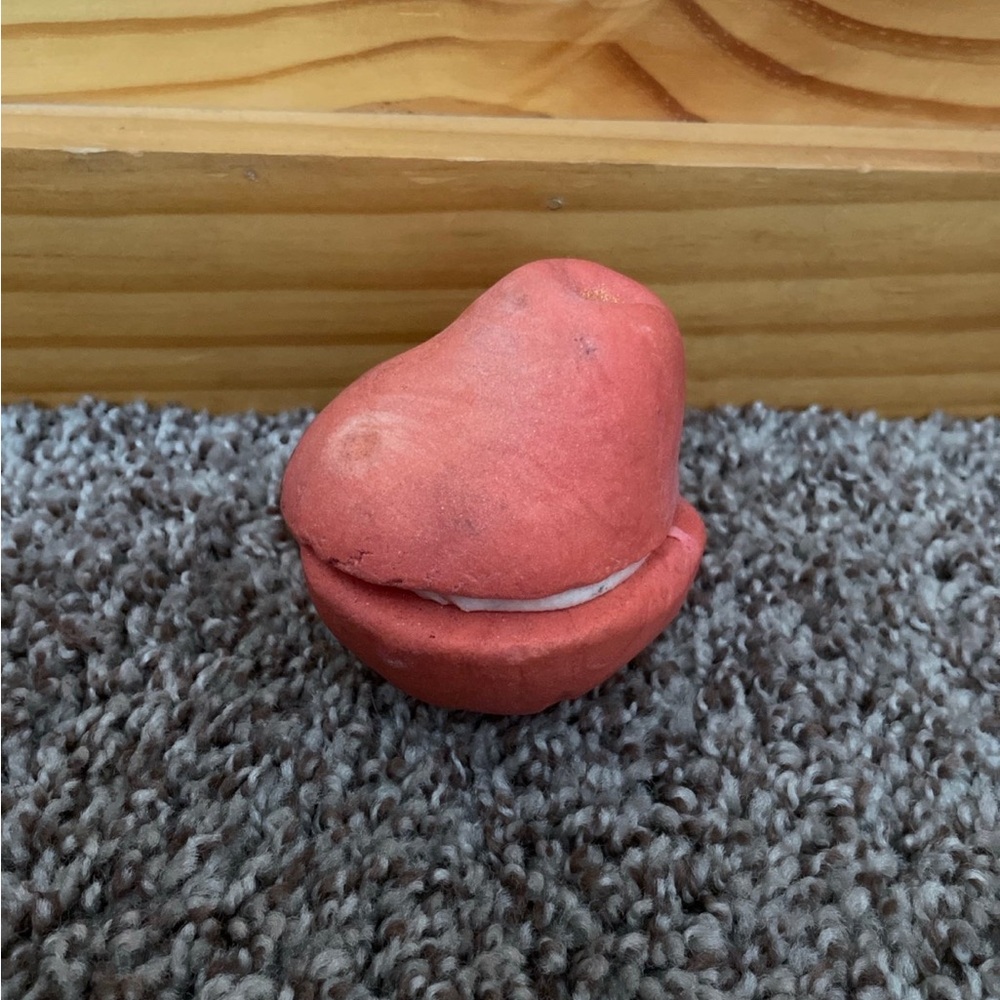 Lush Golden Pear Bubble Bar